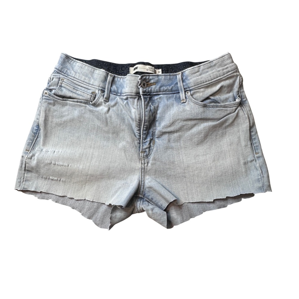 Levi's 525 Denim Shorts Womens 12 Light Wash Straight Cut Off Raw Hem Stretch